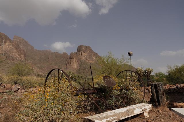 IMG_1533.JPG - View from our B&B (Meanwhile Ranche) in Apache Junction.