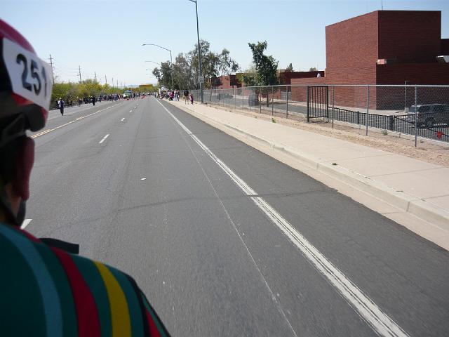 P1000296.JPG - Approaching the finish line