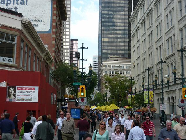 P1000596.JPG - Stephen Avenue Walk - a pedestrian only zone with with lots of good restaurants and shops.