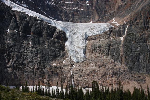 IMG_2611.JPG - View along Edith Cavell meadows trail.