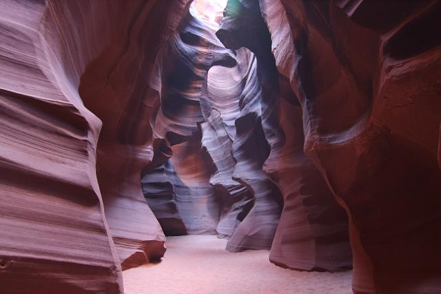 IMG_4426.JPG - Antelope canyon is photogenic, but looks dull to the naked eye due to the low level of light in the canyon.  Some exposures are several seconds long.  Most of the photos in here were taken on a Canon 40D with zoom ranging between 11mm to 36mm.  If 18mm is the widest you got, you'll do OK, but not great.