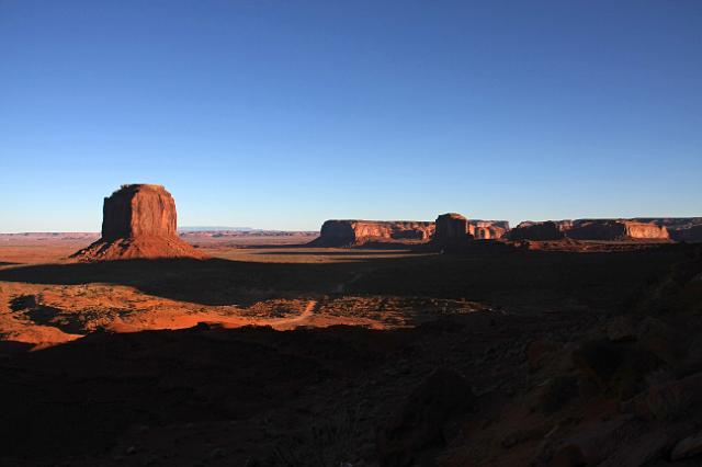 IMG_4073.JPG - Sunset at Monument Valley.