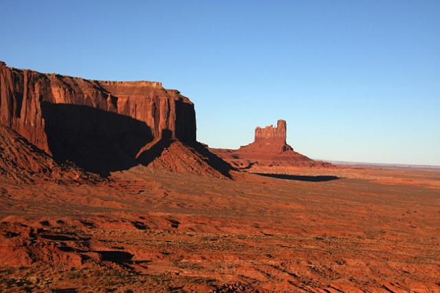 IMG_4079.JPG - Sunset at Monument Valley.