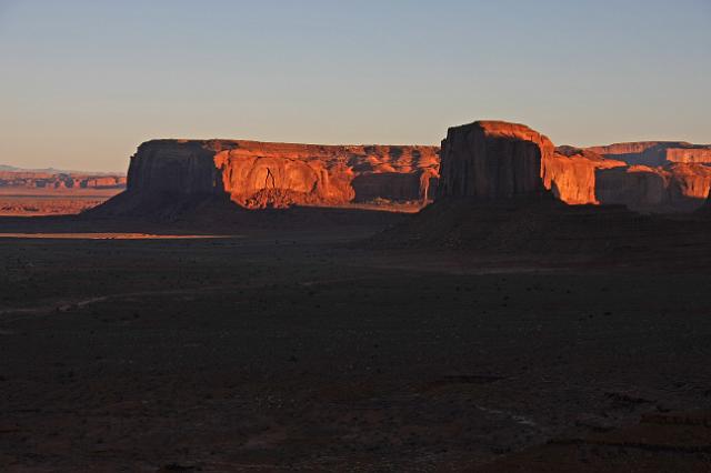 IMG_4094.JPG - Sunset at Monument Valley.