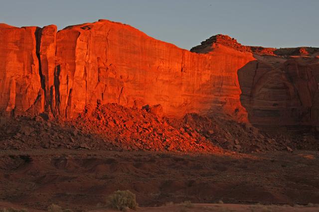 IMG_4151.JPG - Sunrise in Monument Valley.