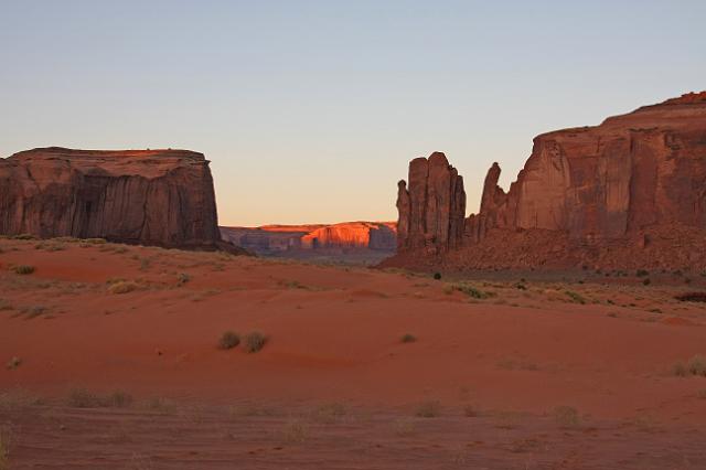 IMG_4159.JPG - Sunrise in Monument Valley.