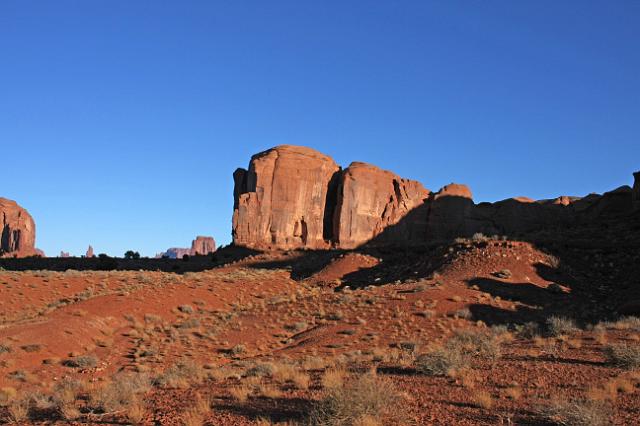 IMG_4224.JPG - Sunrise in Monument Valley.