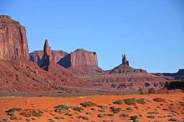 IMG_4293.JPG - Late morning in Monument Valley.