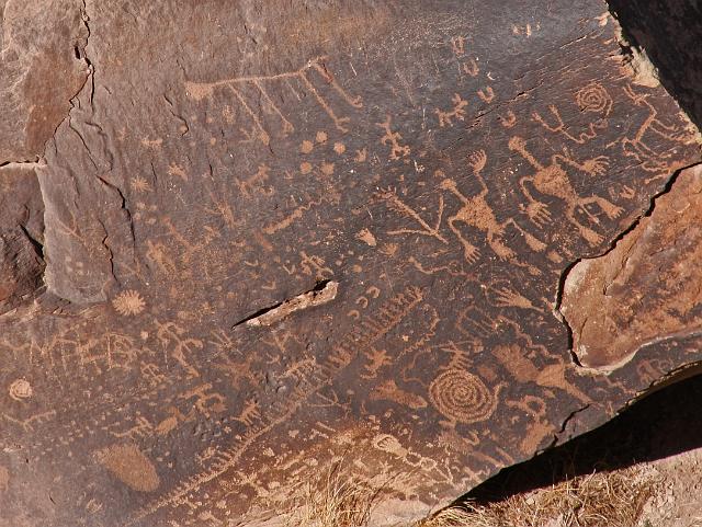 IMG_3716.JPG - Petroglyphs