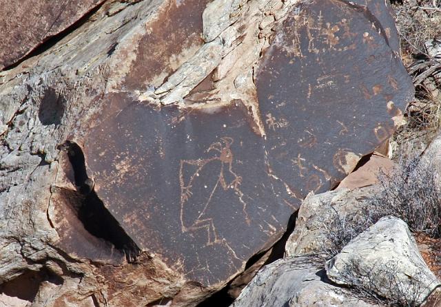 IMG_3718.JPG - Petroglyphs