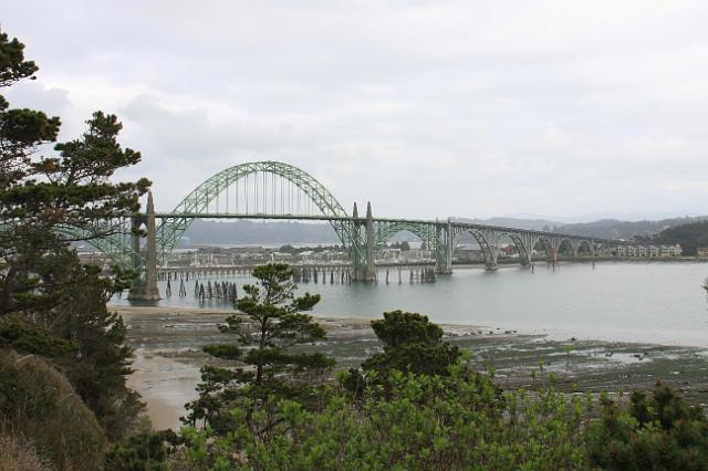IMG_6442.JPG - Yaquina Bay Bridge on a drizzling day.