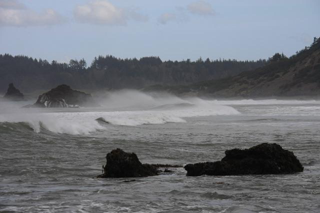 IMG_6297.JPG - The mist is due to gale force winds shearing the wave crests.