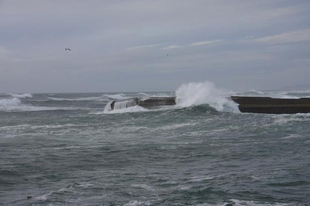 IMG_6354.JPG - Waves crashing into a jetty in Bandon, OR... I didn't go fishing as planned on this day.