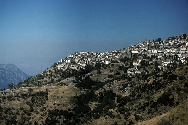 greece0037.jpg - Town of Arahova, close to Delphi.