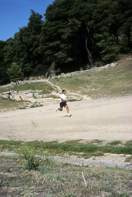 greece0070.jpg - Me running the original Stadia (~175 meters).