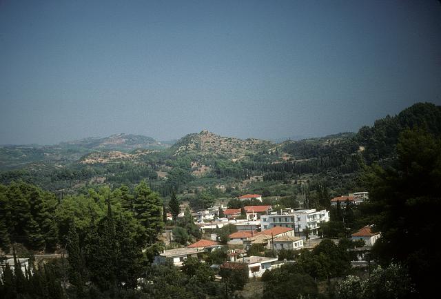 greece0081.jpg - The tiny residential village of Olympia.